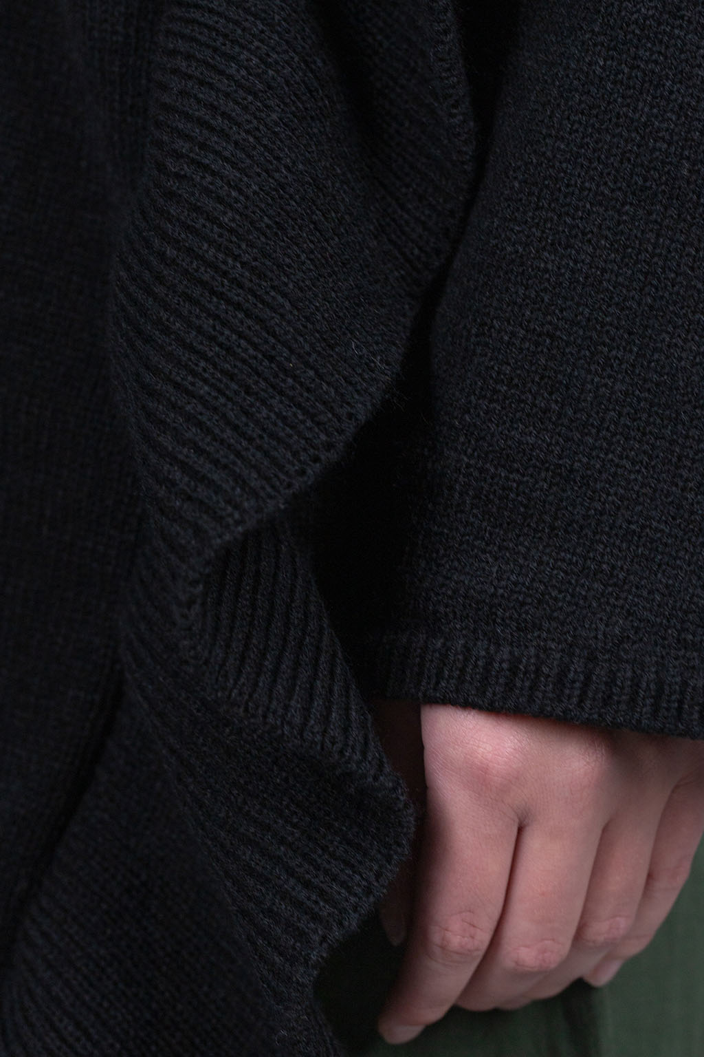 Comme Des Garcons Comme Des Garcons Ruffle Sided Crewneck Sweater - Black